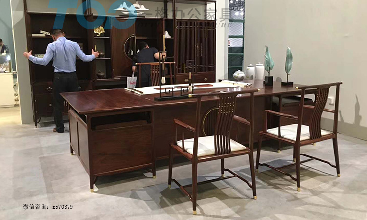 實(shí)木大班臺.jpg