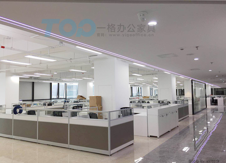 辦公卡位實拍.jpg 辦公卡位實拍.jpg