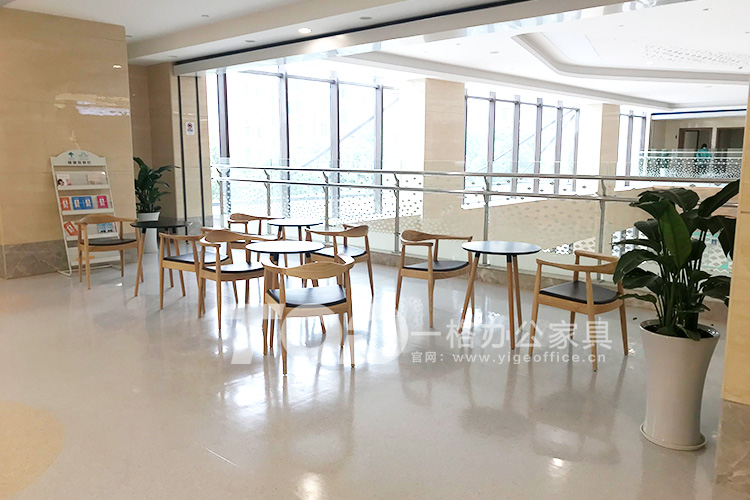 休閑洽談椅.jpg 休閑洽談椅.jpg