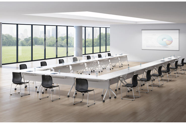 白色膠板培訓桌輪滑帶.jpg 白色膠板培訓桌輪滑帶.jpg