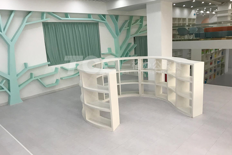 異形書架.jpg 異形書架.jpg