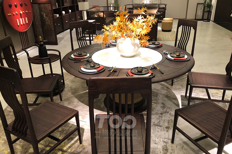 純實(shí)木餐桌椅.jpg 純實(shí)木餐桌椅.jpg